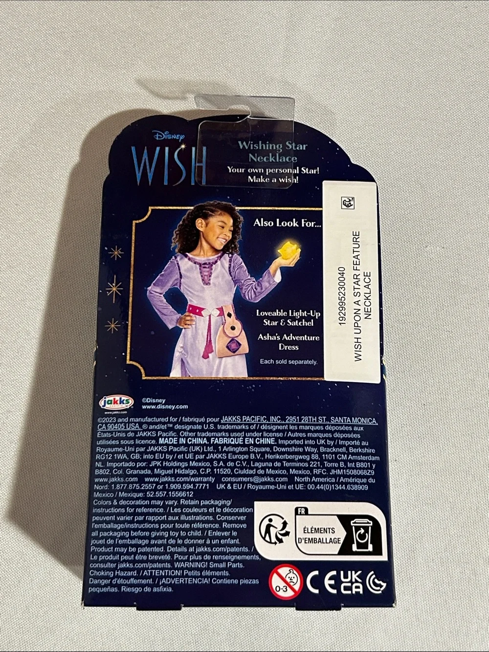 NEW Disney Wish Glowing Yellow Star Necklace